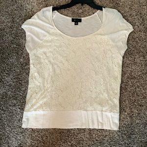 Rayon & linen cream colored top w/ lace front by AB studios size XL. Banded hem